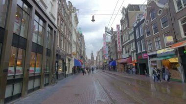 Amsterdam'da sokak sahne