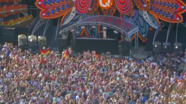 Açık hava Müzik Festivali'nde seyirci