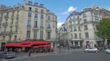 Paris Caddesi üzerinde şehir trafik