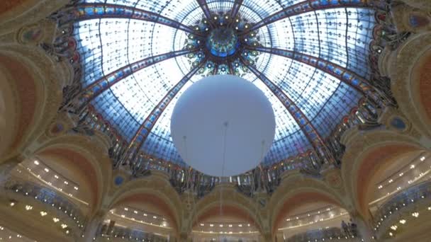 Універмаг Galeries Lafayette — стокове відео