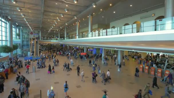 Interior del aeropuerto de Moscú, Rusia — Vídeos de Stock