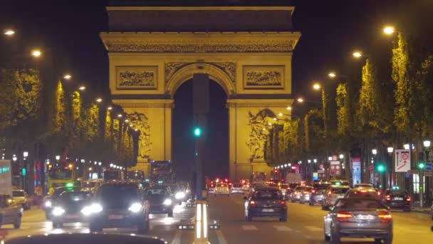 Paris street por la noche, Francia — Vídeos de Stock