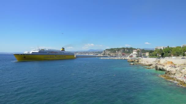 Ferry dans le port de Nice — Video