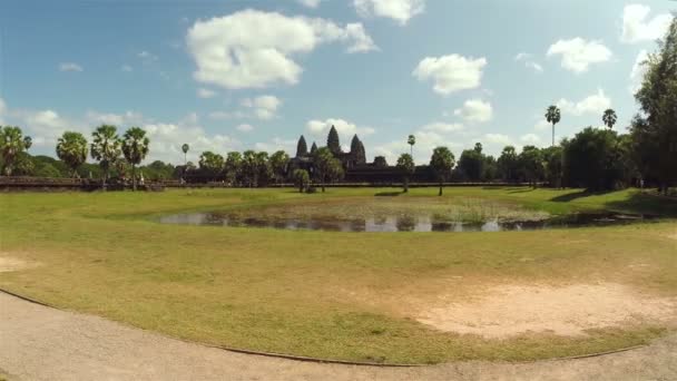 Angkor Wat templo en Siem Reap, Camboya, steadicam shot — Vídeos de Stock