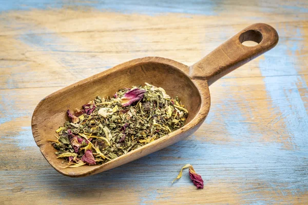 Té de hierbas estomacal saludable — Foto de Stock