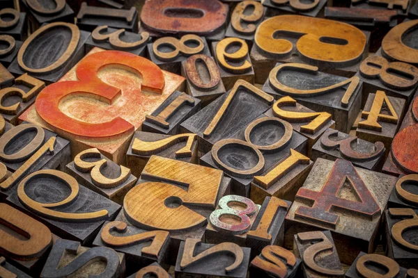 Numbers background in wood type — Stock Photo, Image