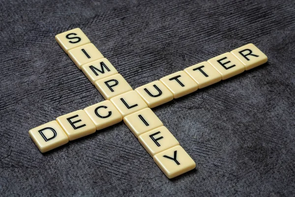 Simplify Declutter Crossword Ivory Letters Textured Handmade Bark Paper Simplicity — Stock Photo, Image