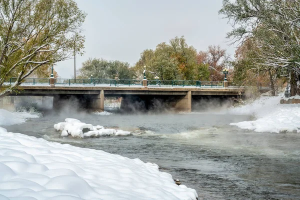 Poudre River Flowing Whitewater Park Downtown Fort Collins Colorado Foggy — Stock Photo, Image