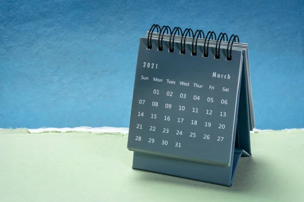Березень 2021 Спіральний Настільний Календар Проти Паперового Ландшафту Абстракція Час — стокове фото