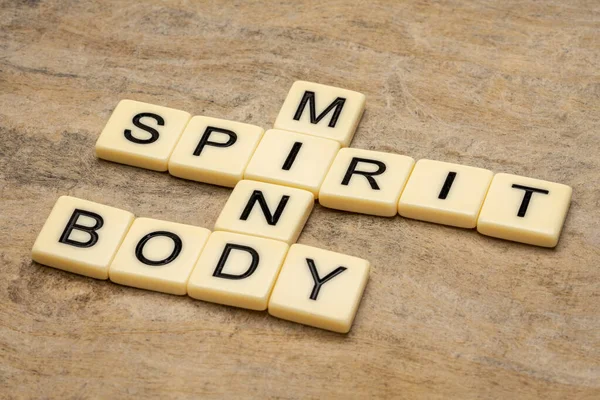 Ruh Zihin Vücut Bulmacası Fildişi Harflerle Yapımı Kağıt Bütünsel Sağlık — Stok fotoğraf