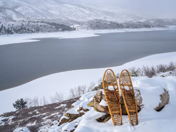 Décor Hiver Réservoir Horsetooth Dans Nord Colorado Avec Des Raquettes — Photo