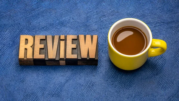 Review Word Abstract Vintage Letterpress Wood Type Cup Coffee Business — Stock Photo, Image