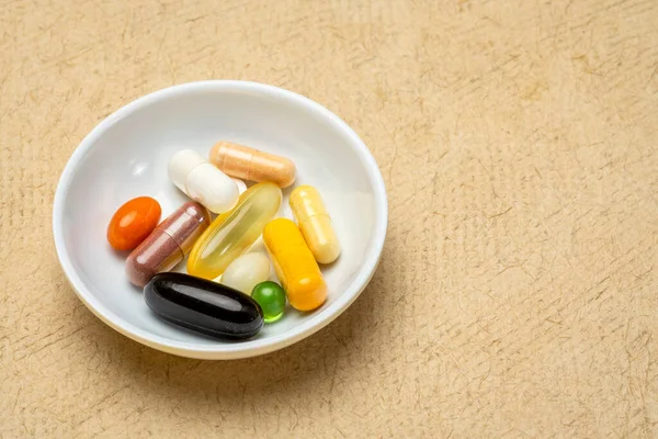Vitamins Supplements Pills Capsules Tablets Small Bowl Healthcare Self Care — 图库照片