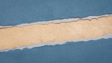 Fotokopi alanı olan mavi ve bej soyut kağıt - el yapımı kağıtlar, köşegen boş web pankartı