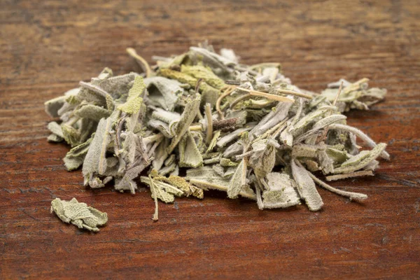 Loose Leaves Dry Sage Herb Tea Pile Rustic Weathered Wood — Stock Photo, Image