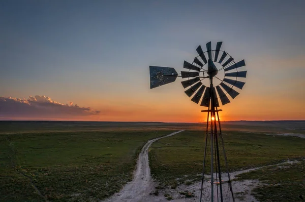 Sonnenuntergang Über Ebenen Mit Alter Windmühle Pawnee National Grassland Colorado — Stockfoto