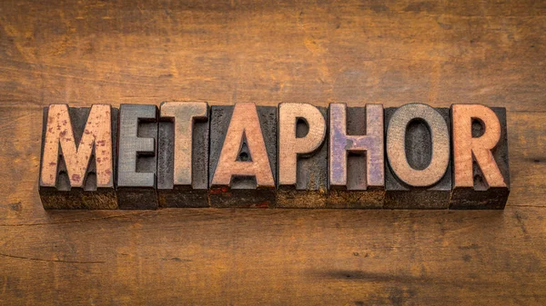 Metafoor Een Spraakgestalte Woord Abstract Vintage Letterdruk Houtsoort Tegen Rustiek — Stockfoto
