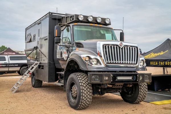 Loveland Usa August 2021 International 7400 4X4 Crew Cab Von — Stockfoto