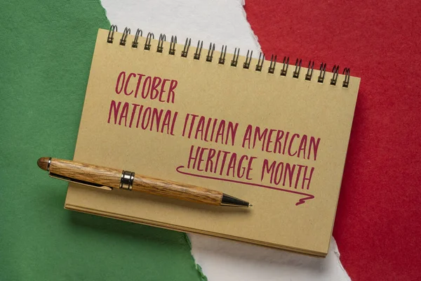 Octubre Mes Nacional Herencia Italiana Americana Escritura Mano Cuaderno Espiral —  Fotos de Stock