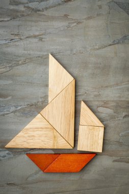 tangram bulmacanın dan soyut yelkenli