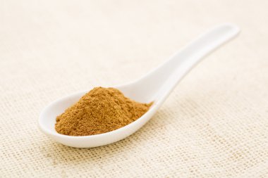 Tarçın (tatlı) kabuğu tozu