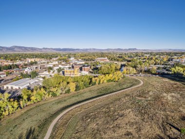 Poudre Nehri boyunca bisiklet yolu