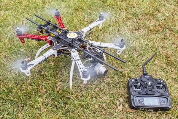 Drone esacopter con fotocamera — Foto Stock