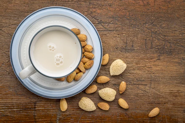 Almond milk — Stock Photo, Image