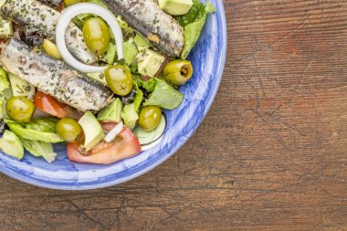 sardalya salata