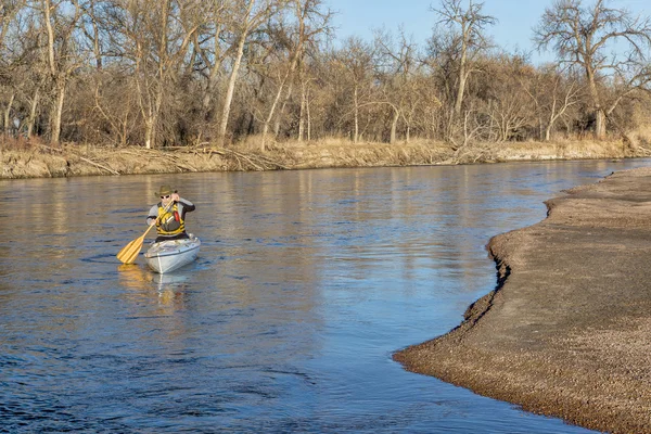 Canoa remare su South Platte River — Foto Stock