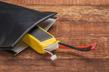 Koruyucu çanta şarj lipo batarya