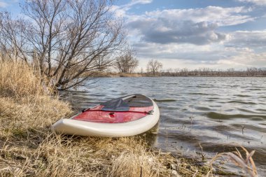 Paddleboard kadar stand