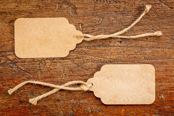 Etiquetas de precio de papel en blanco —  Fotos de Stock