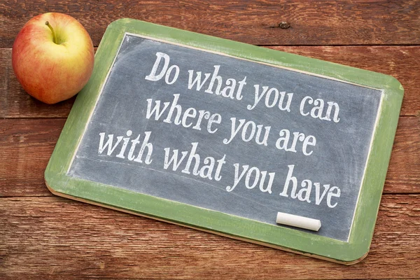 Do what you can on blackboard — Stock Photo, Image
