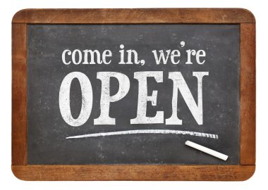 Gel biz açık blackboard işareti vardır