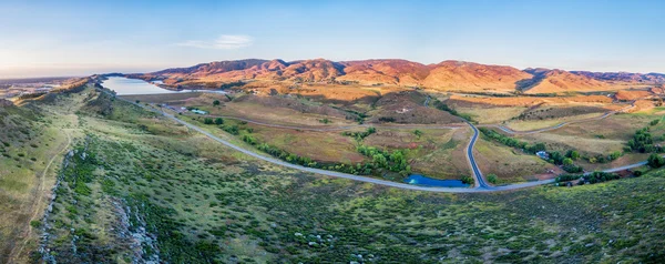 Luchtfoto panorama van uitlopers in Fort Collins — Stockfoto