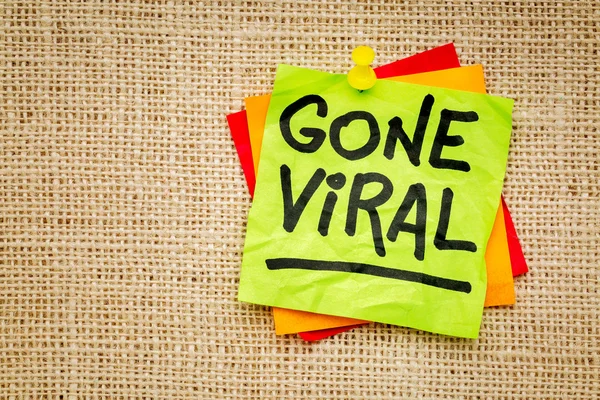 Gone viral - sticky note — Stock Photo, Image