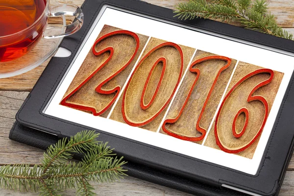 Year 2016 in wood type on tablet — Stock Photo, Image