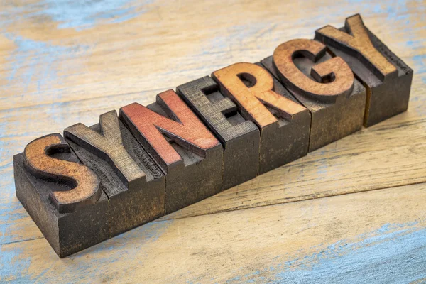 Synergy word in wood type — Stock Photo, Image