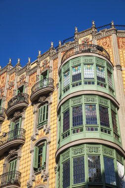 Modernizm, Barselona Eixample bölgesinde Bina 