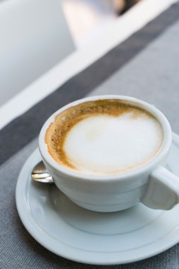 Restoran masada kahve fincanı