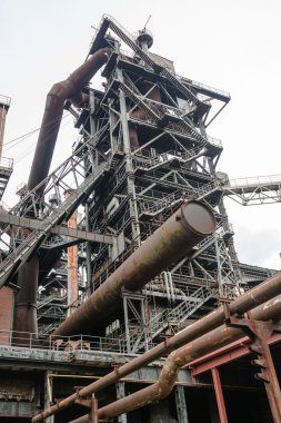 Landschaftspark Duisburg, eski sanayi binalar