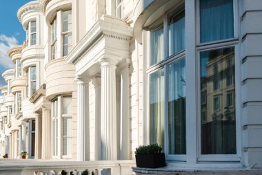 Londra'nın Viktorya tipik cepheler