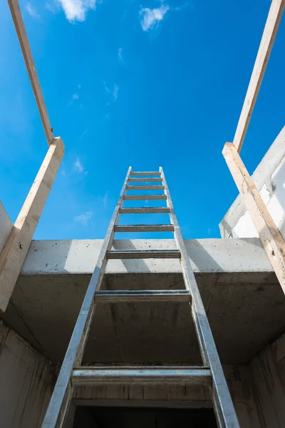 Bauen Sie sich Ihren Weg nach oben — Stockfoto