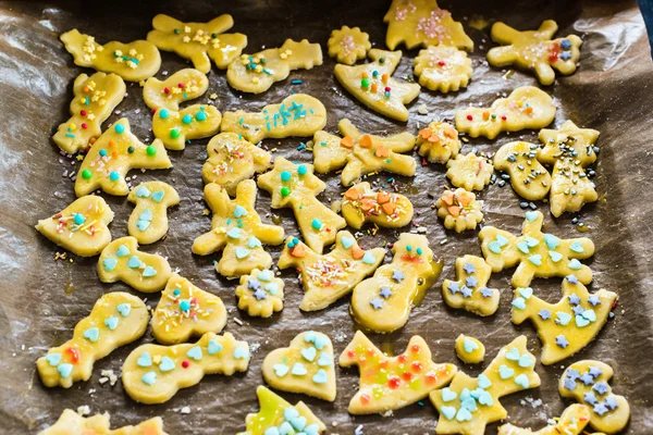 Childrens christmas cookies on a tray — Stock Photo, Image