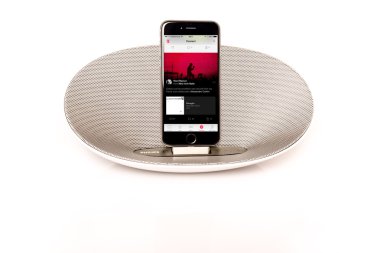 iPhone 6 hoparlör Apple müzik ile