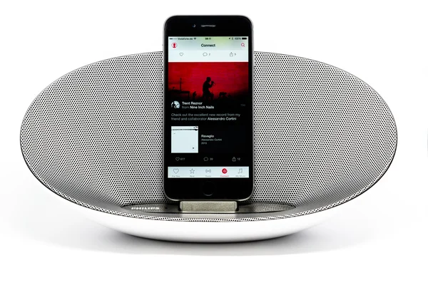 iPhone 6 hoparlör Apple müzik ile