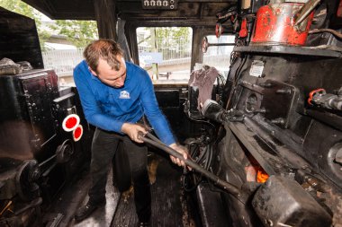 Klasik bir taksi içinde lokomotif Buhar