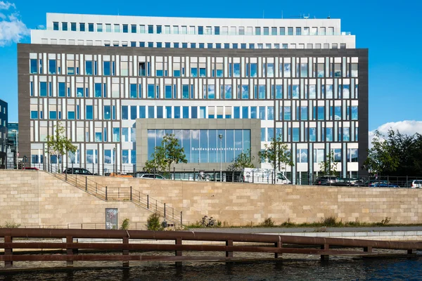 Byggnaden av Bundespressekonferenz i Berlin. — Stockfoto