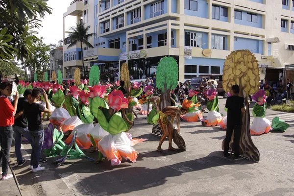 Buglasan Festival 2014 Cultural Dance Parade — Stock Photo, Image